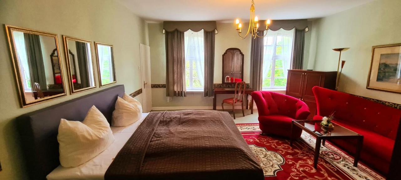 Historisches Hotel Zum Schwan Bad Karlshafen Extérieur photo